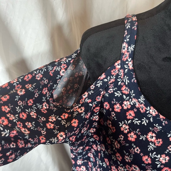 Floral Navy Midi Dress - Picture 2 of 5